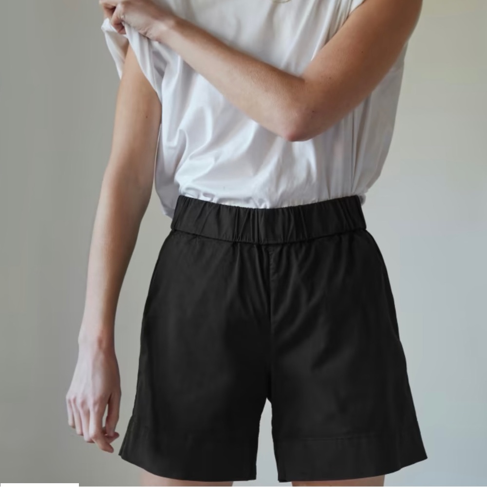 Everlane Easy Short